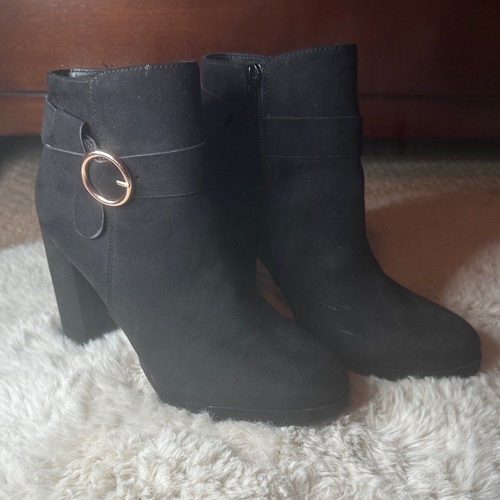 LC Lauren Conrad Black Heeled Boots with Gold Accent